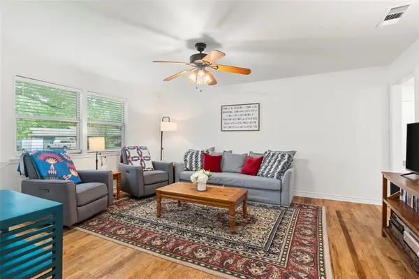 807 Elizabeth Boulevard, Granbury, TX 76048