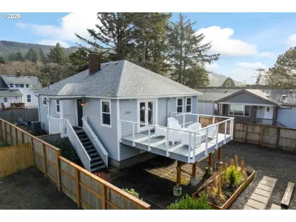17855 OCEAN BLVD, Rockaway Beach, OR 97136