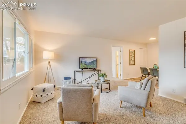 2838 Merry LN, Colorado Springs, CO 80909