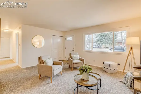 2838 Merry LN, Colorado Springs, CO 80909