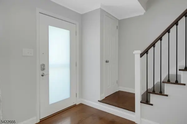 76 Farmingdale Ave, Bloomfield Twp., NJ 07003