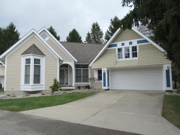 982 Sunflower CT #19, Park Twp, MI 49424