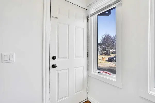 26 Falmead Bay NE, Calgary, AB T3j 1H2