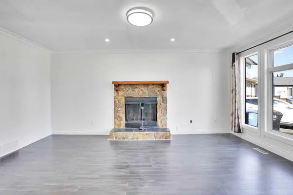 26 Falmead Bay NE, Calgary, AB T3j 1H2