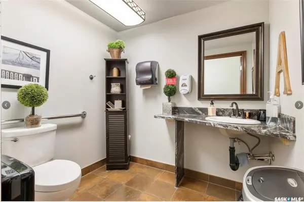 2445 Broad STREET #213, Regina, SK S4P 0C7