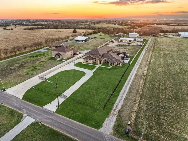 1517 Bennett Road, Howe, TX 75459