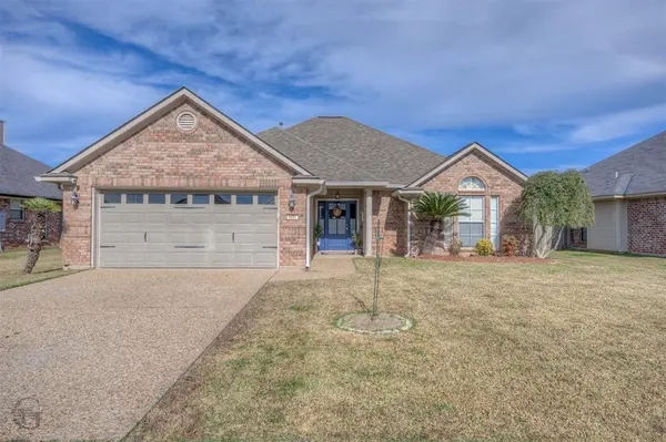 5861 Bluebonnett Drive, Bossier City, LA 71112