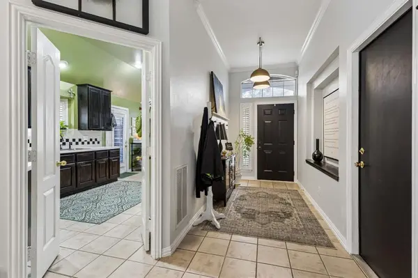 2136 Pritchard Drive, Grapevine, TX 76051