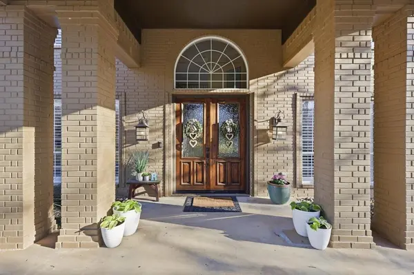 616 Primrose Court, Argyle, TX 76226