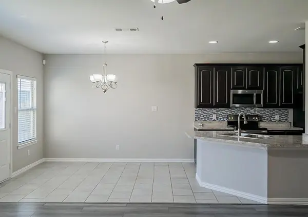 312 Emerald Creek Drive, Fort Worth, TX 76131