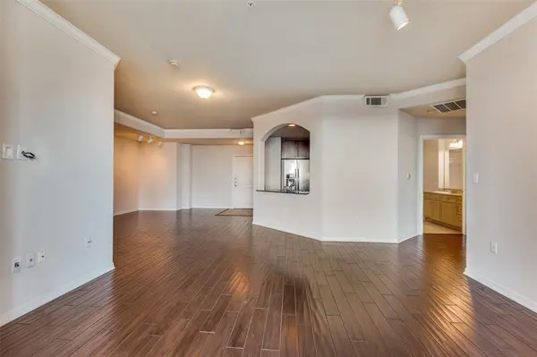 330 Las Colinas Boulevard E #924, Irving, TX 75039