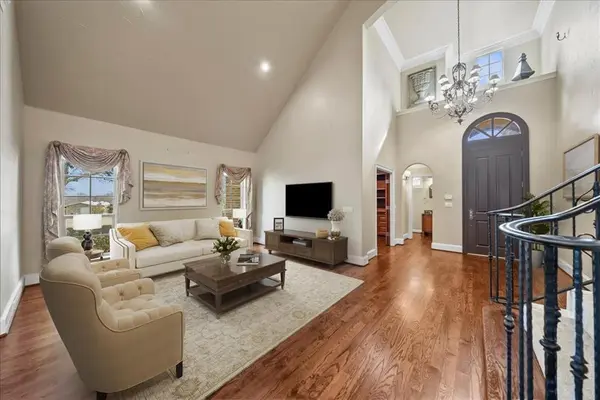 900 Amethyst Drive, Oak Point, TX 75068