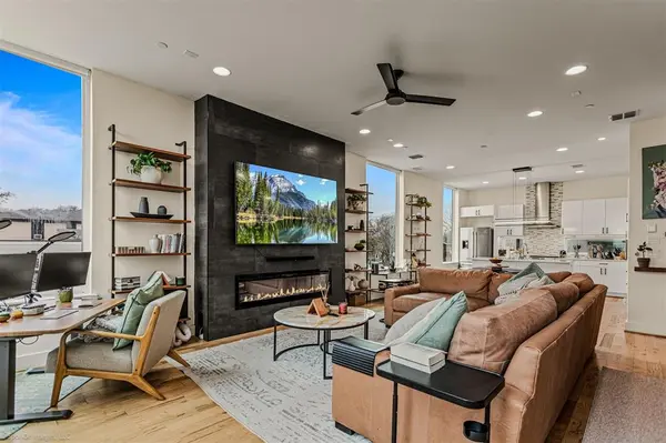 304 Mathey Court, Dallas, TX 75208