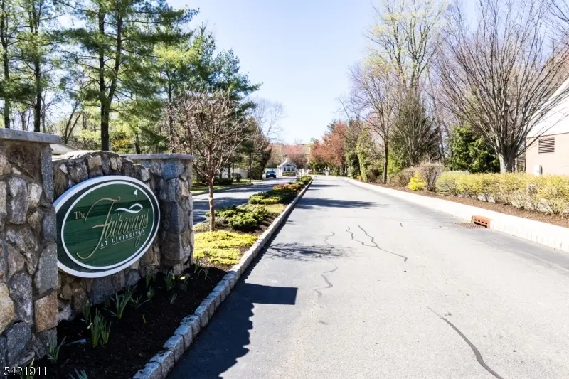 97 Winged Foot Dr, Livingston Twp., NJ 07039