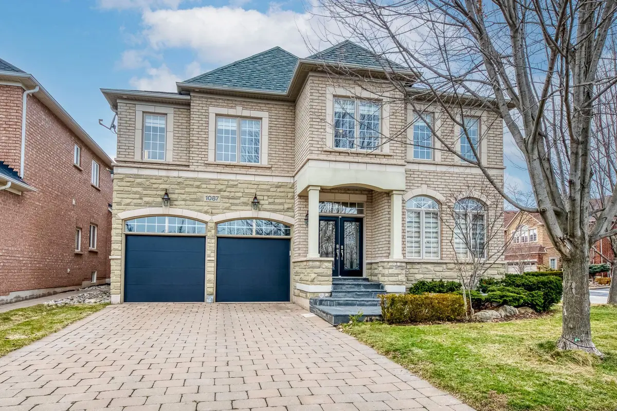 1087 Kestell BLVD, Oakville, ON L6H 7M5