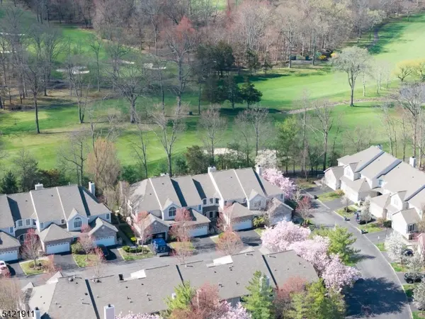 97 Winged Foot Dr, Livingston Twp., NJ 07039