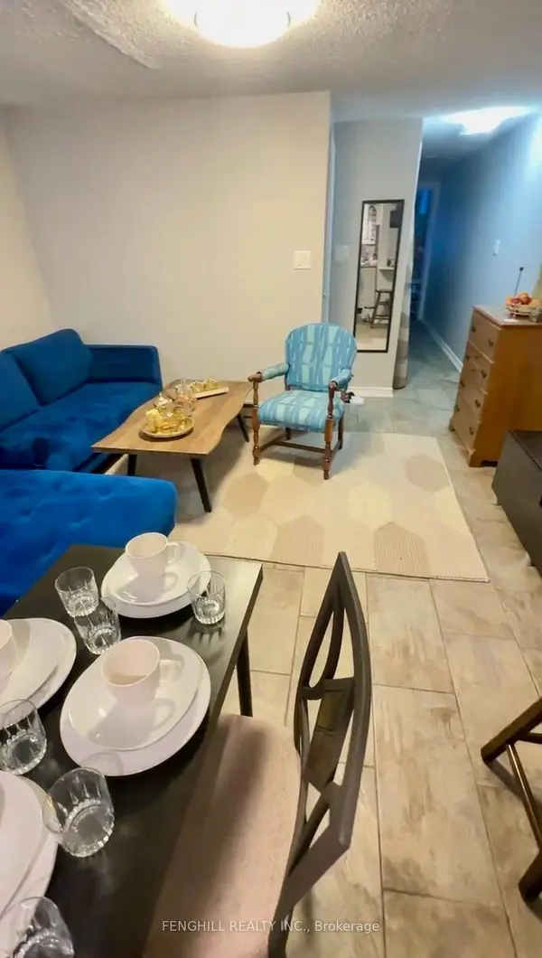 678 Bathurst ST #3, Toronto C01, ON M5S 2R3