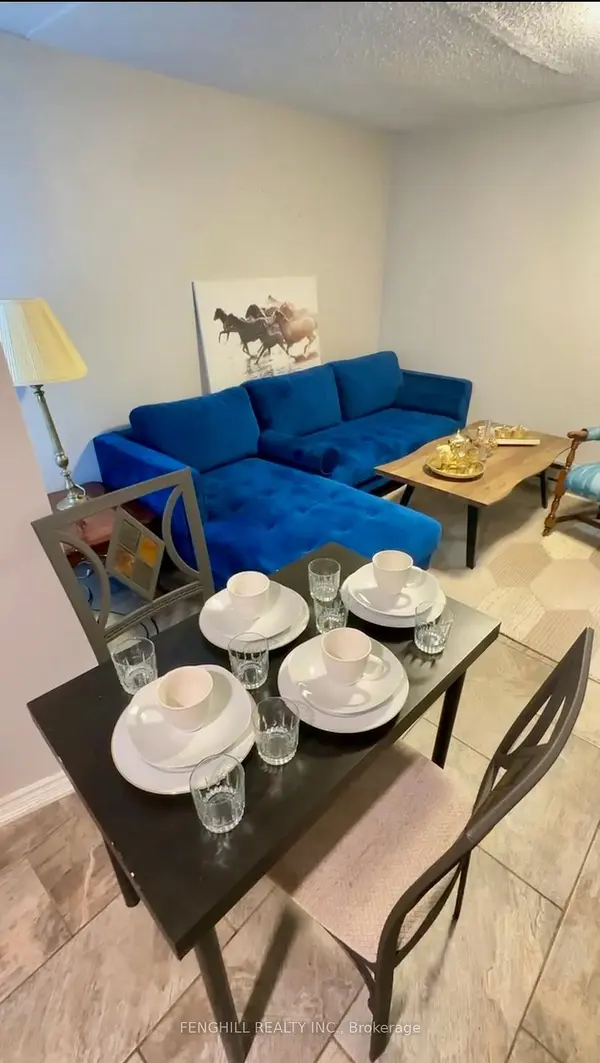 678 Bathurst ST #3, Toronto C01, ON M5S 2R3