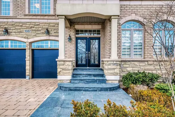 1087 Kestell BLVD, Oakville, ON L6H 7M5