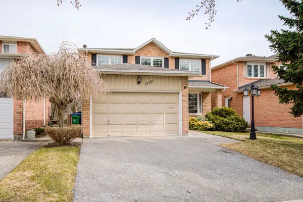 1111 Deer RUN, Mississauga, ON L5C 3P7