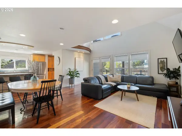 17460 OLD PACIFIC HWY, Rockaway Beach, OR 97136