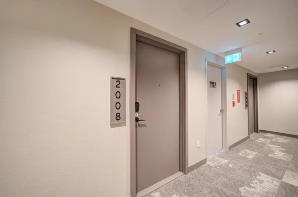 634 Church ST #2008, Toronto C08, ON M4Y 0G9