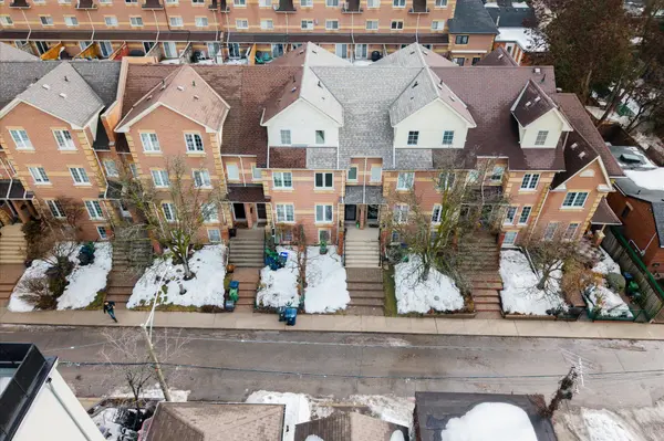 1149 Craven RD, Toronto E01, ON M4J 4V7