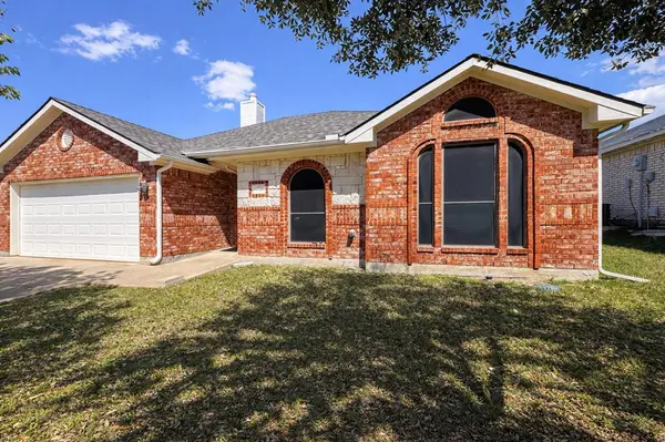 2704 Dakota Circle, Seagoville, TX 75159