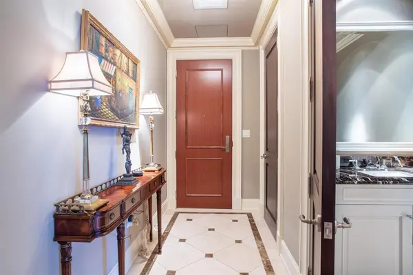 2525 N PEARL Street #1105, Dallas, TX 75201