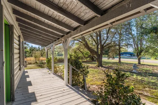 520 W Farm Road 71, Mount Pleasant, TX 75455