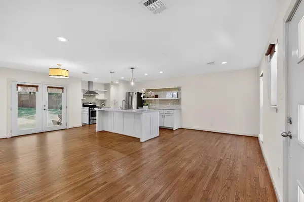 10314 Baronne Circle, Dallas, TX 75218