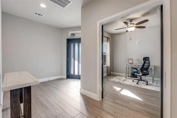 1415 Diceman Avenue, Dallas, TX 75203