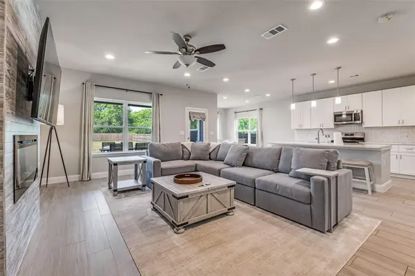 1415 Diceman Avenue, Dallas, TX 75203