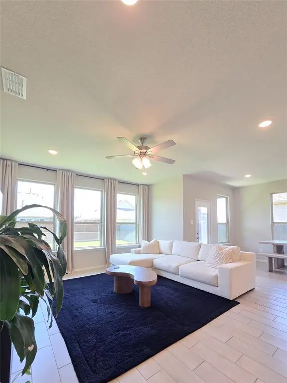 3621 Big Nemaha Drive, Crandall, TX 75114