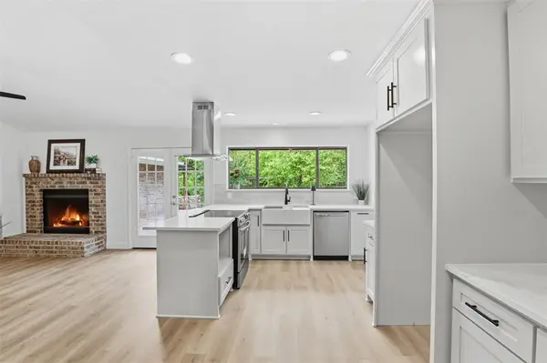 300 Hidden Valley Drive, Aledo, TX 76008