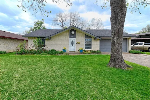 1853 Tompkins Drive, Grand Prairie, TX 75051