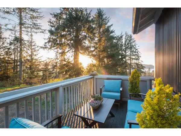 40195 LITTLE NESTUCCA RIVE HWY, Cloverdale, OR 97112