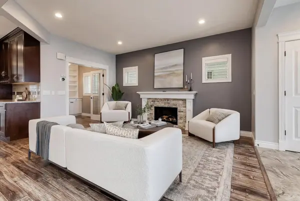 2144 Reunion SQ, Airdrie, AB T4B 0Y9