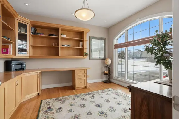 327 Rodeo RDG, Rural Rocky View County, AB T3Z3G2