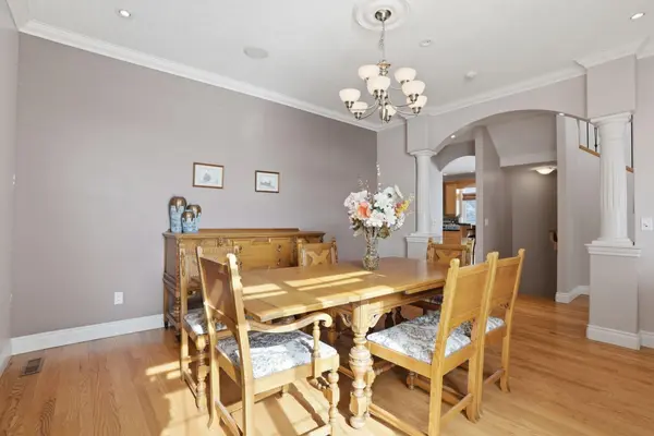 327 Rodeo RDG, Rural Rocky View County, AB T3Z3G2