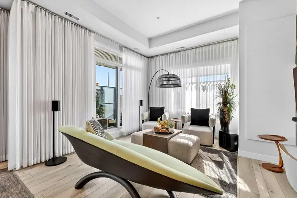 255 Les Jardins PARK SE #102, Calgary, AB T2C 5W9