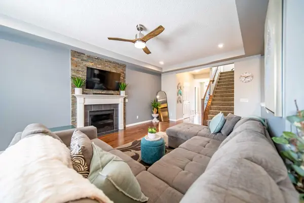 322 Windridge VW SW, Airdrie, AB T4B 3R9