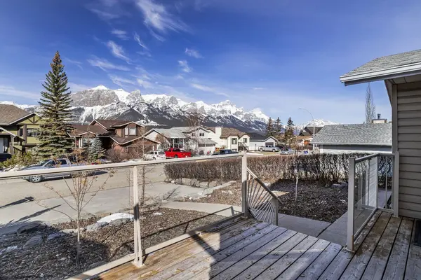 323 Hoodoo CRES, Canmore, AB T1W 1A8