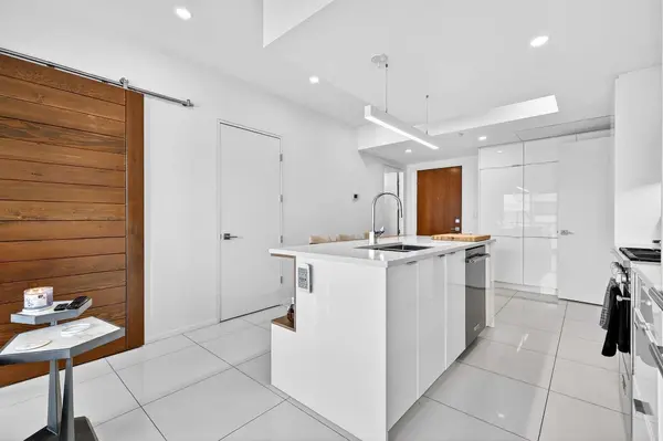 1020 9 AVE SE #607, Calgary, AB T2G 0S7