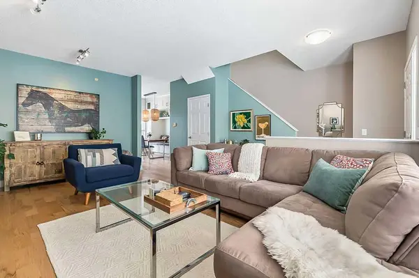 119 Citadel LN NW, Calgary, AB T3G 4E1