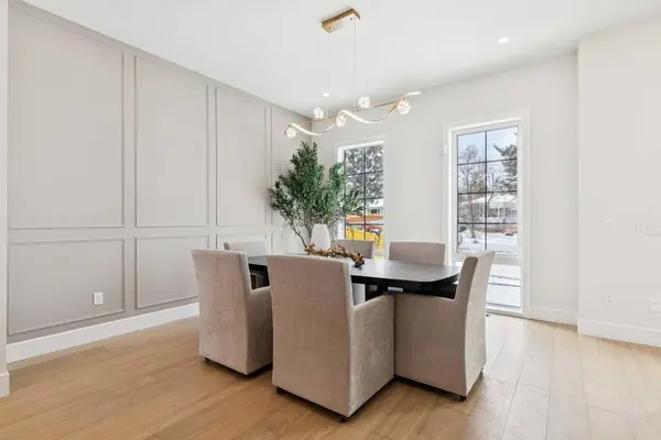 2810 38 ST SW, Calgary, AB T3E3G2