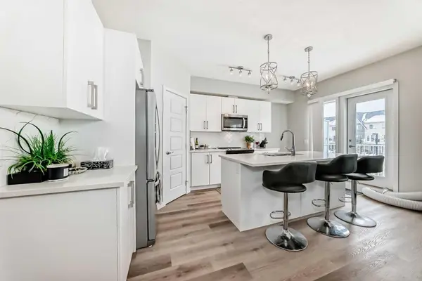 32 Red Embers Parade NE #806, Calgary, AB t3n1p7