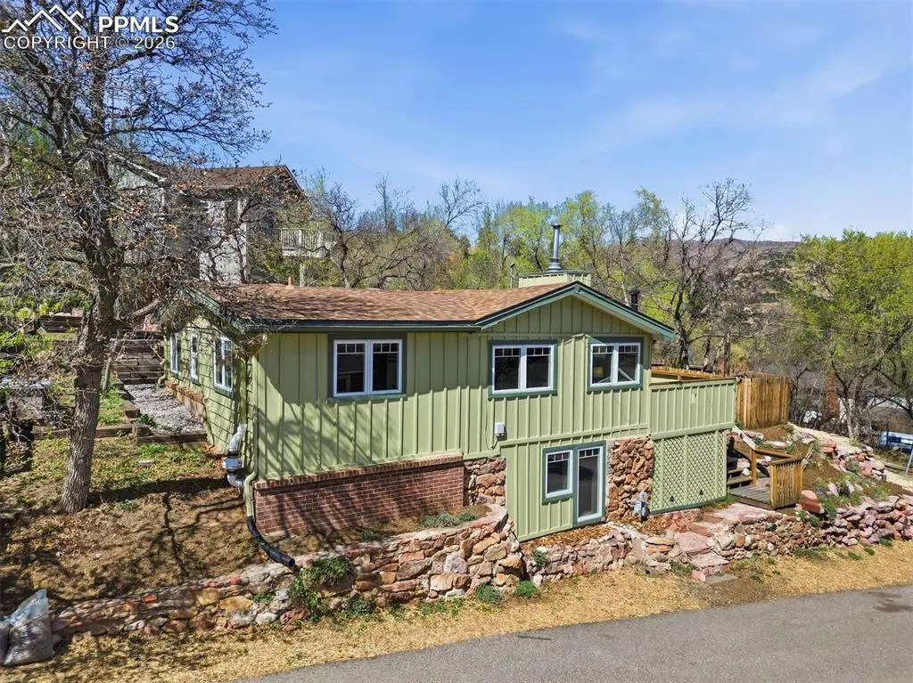 304 Pawnee AVE, Manitou Springs, CO 80829