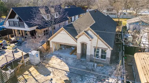 2215 Crystal Drive,  Balch Springs,  TX 75180