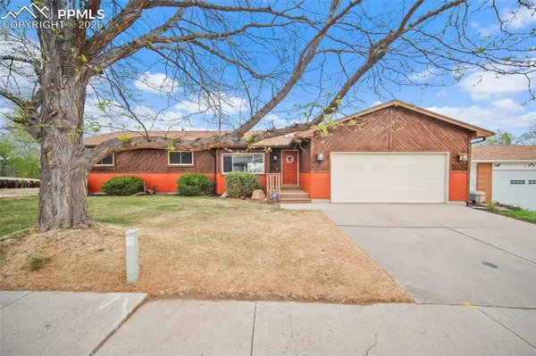 1453 E Friendship LN, Colorado Springs, CO 80904